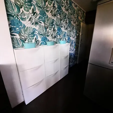 Apartament Monstera アパート *